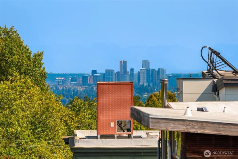 Property photo for 209 18th Avenue E #b, Seattle photo 25