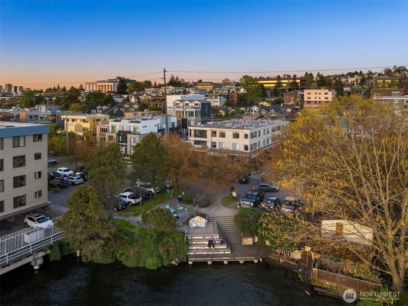 Property photo for 2314 B Fairview Avenue E, Seattle photo 26