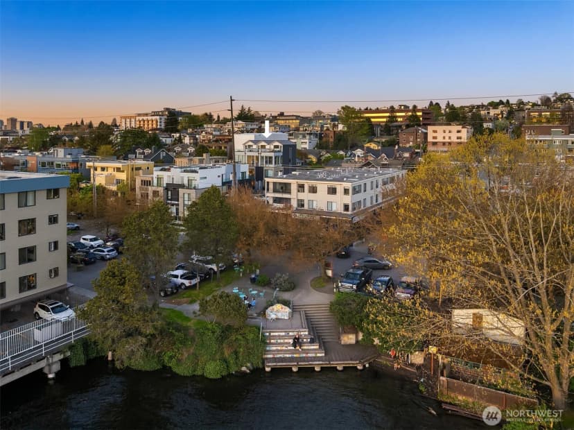 Property photo for 2314 B Fairview Avenue E, Seattle photo 27