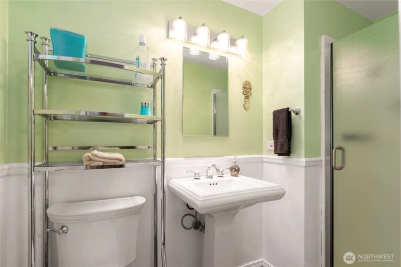 Property photo for 223 Alnus Way, Bremerton photo 11
