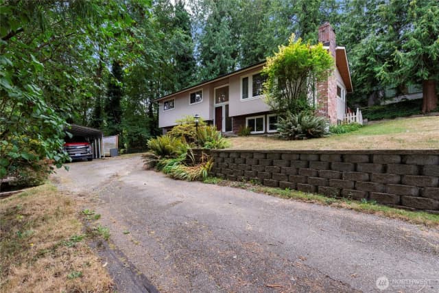 Property photo for 223 Alnus Way, Bremerton photo 2