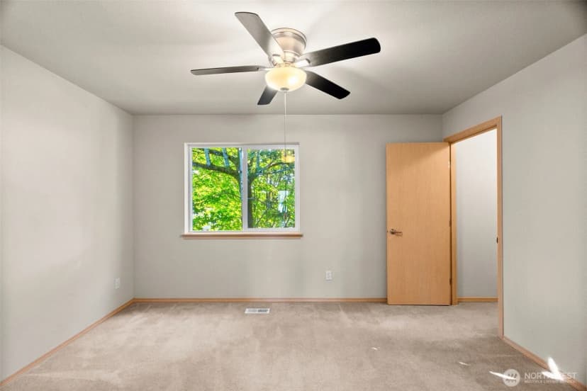 Property photo for 2325 Cooper Crest Street Nw, Olympia photo 21