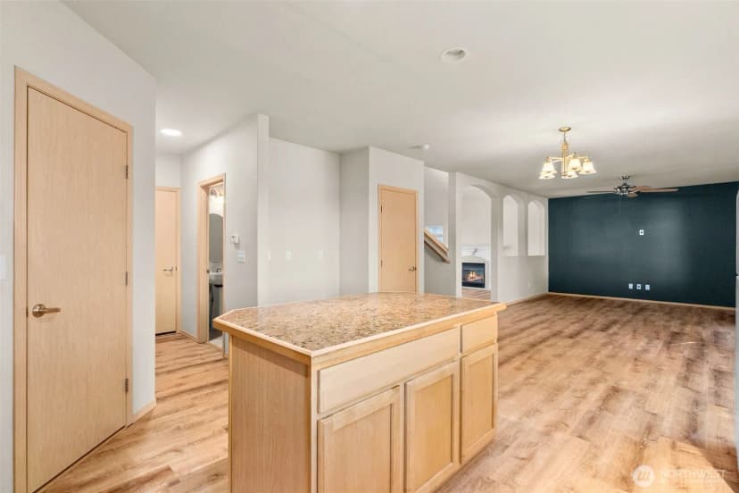 Property photo for 2325 Cooper Crest Street Nw, Olympia photo 15