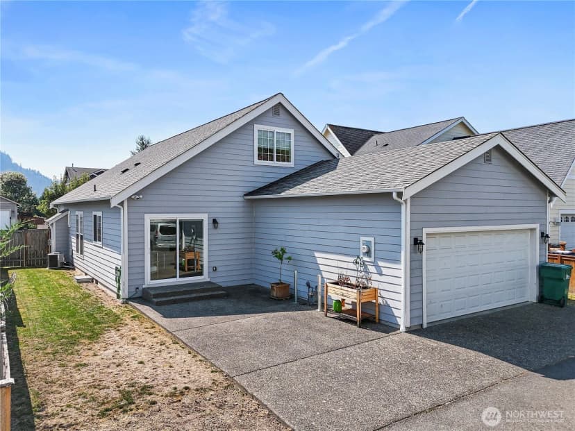 Property photo for 221 Riggs Drive E, Enumclaw photo 38
