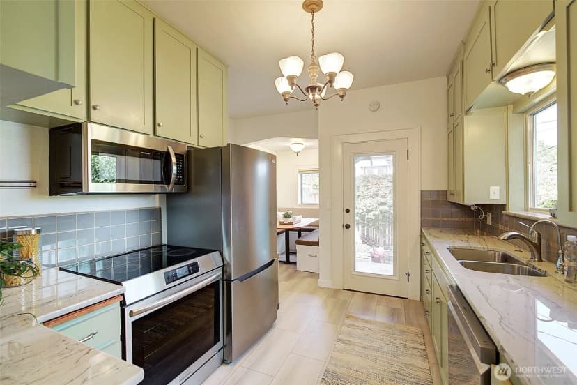 Property photo for 1026 N 48th Street, Seattle photo 12