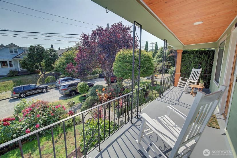 Property photo for 1026 N 48th Street, Seattle photo 3