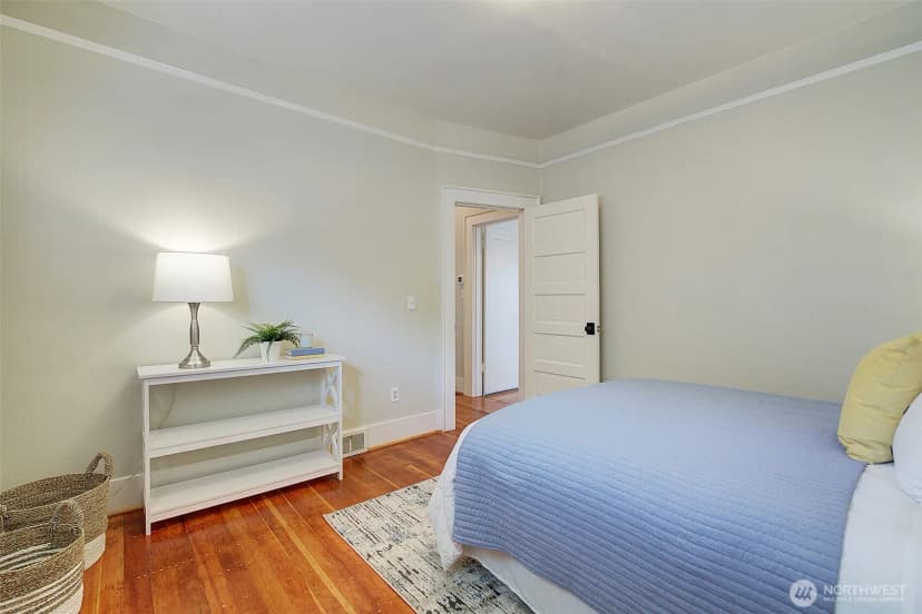 Property photo for 1026 N 48th Street, Seattle photo 17