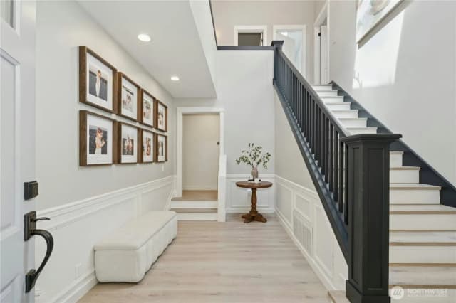 Property photo for 17519 33rd Avenue Ne, Lake Forest Park photo 4