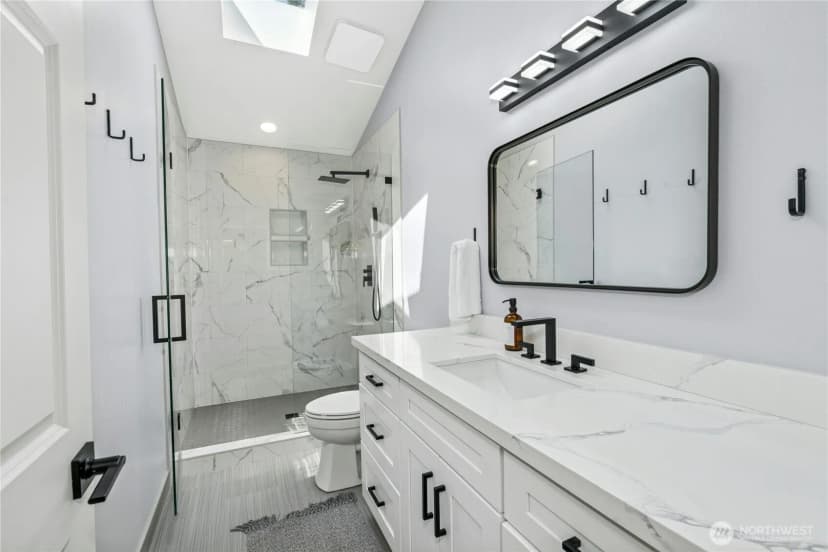 Property photo for 17519 33rd Avenue Ne, Lake Forest Park photo 26