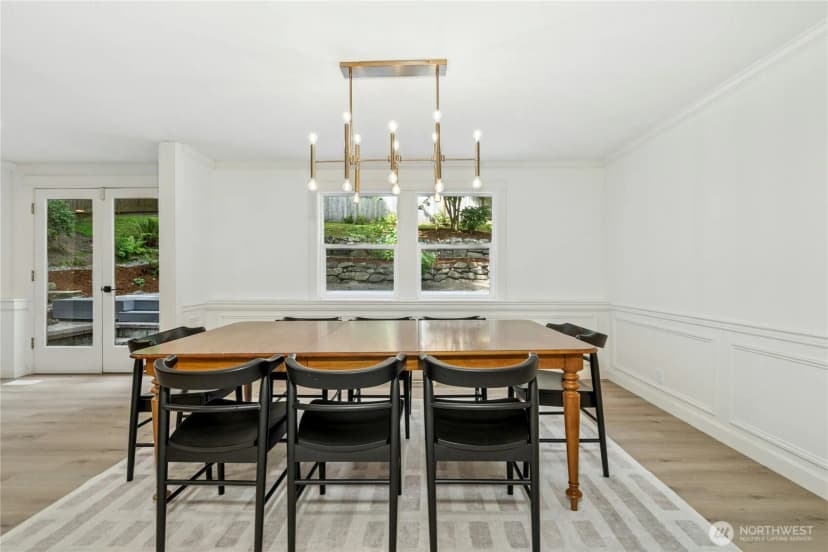 Property photo for 17519 33rd Avenue Ne, Lake Forest Park photo 13