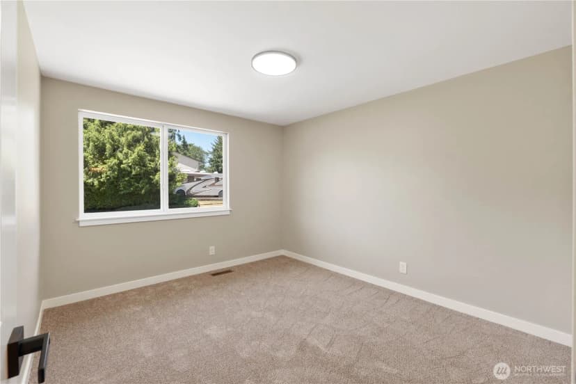 Property photo for 31228 47th Place Sw, Federal Way photo 17