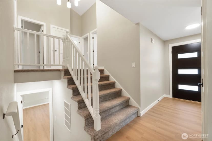 Property photo for 31228 47th Place Sw, Federal Way photo 14
