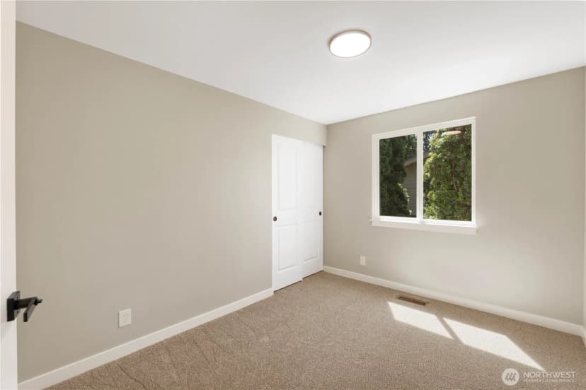 Property photo for 31228 47th Place Sw, Federal Way photo 19