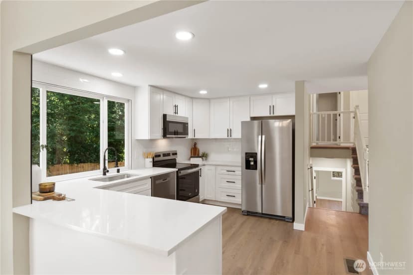 Property photo for 31228 47th Place Sw, Federal Way photo 11