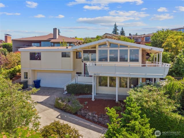Property photo for 4422 138th Avenue Se, Bellevue