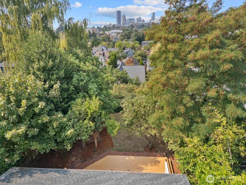 Property photo for 511 30th Avenue, Seattle photo 36
