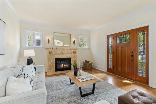 Property photo for 511 30th Avenue, Seattle photo 4