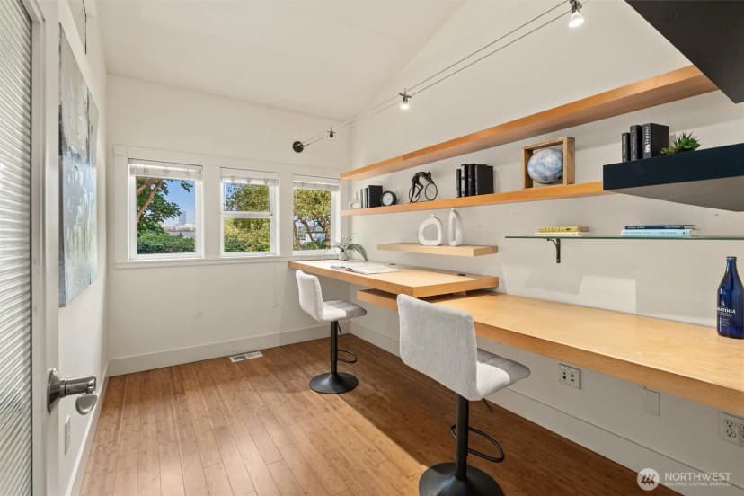 Property photo for 511 30th Avenue, Seattle photo 18