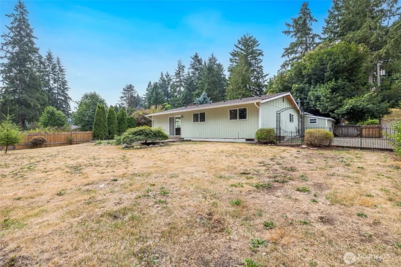 Property photo for 2510 Greenlawn Street Se, Lacey photo 36