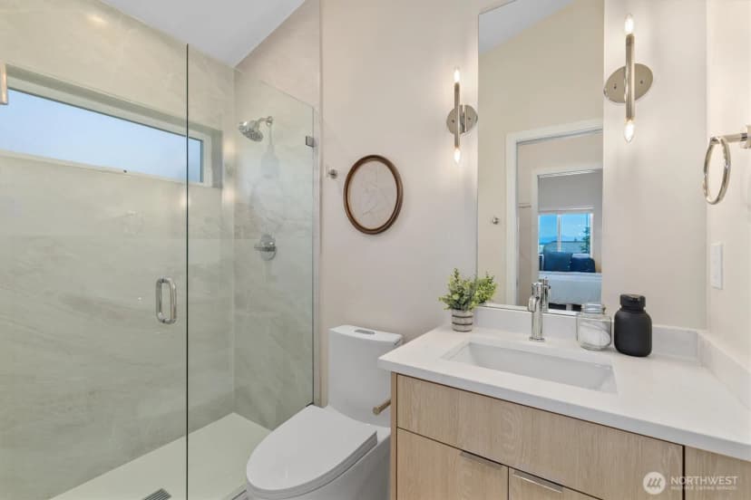 Property photo for 320 B Nw 51 Street, Seattle photo 17