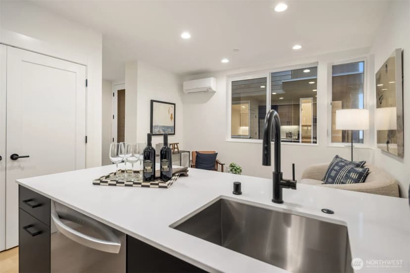 Property photo for 2341 16th Avenue S #c, Seattle photo 21