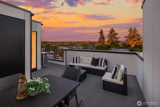 Property photo for 2341 16th Avenue S #c, Seattle