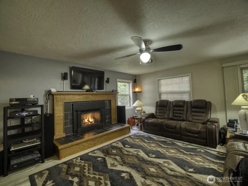 Property photo for 621 N 6th Street, Montesano photo 5
