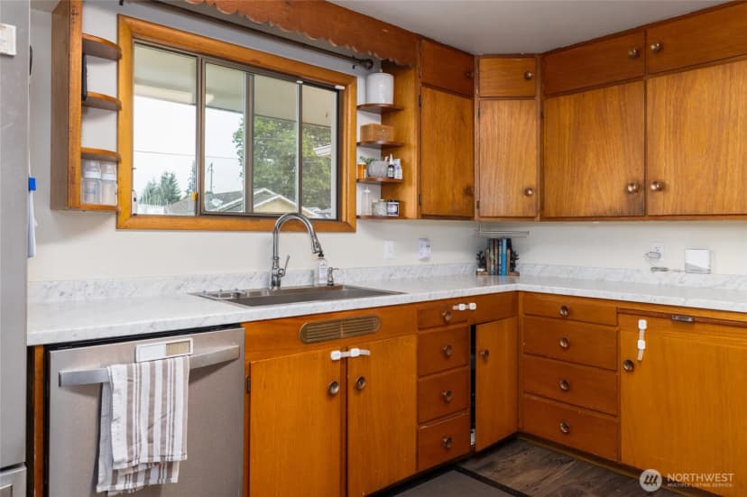 Property photo for 937 Fidalgo Street, Sedro Woolley photo 14