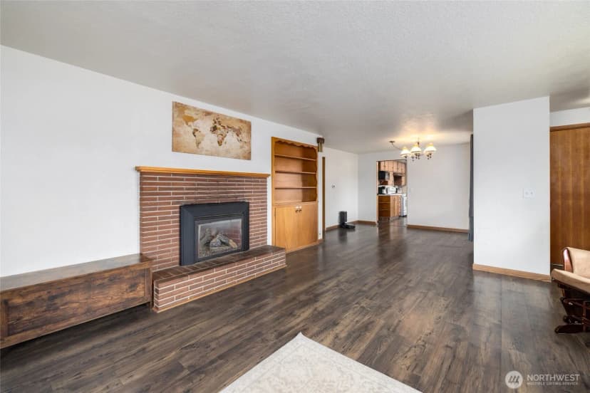 Property photo for 937 Fidalgo Street, Sedro Woolley photo 6