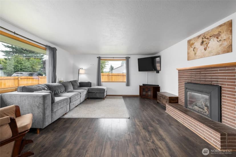 Property photo for 937 Fidalgo Street, Sedro Woolley photo 5