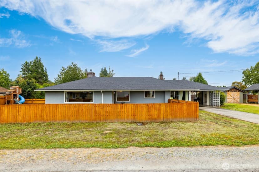 Property photo for 937 Fidalgo Street, Sedro Woolley photo 32