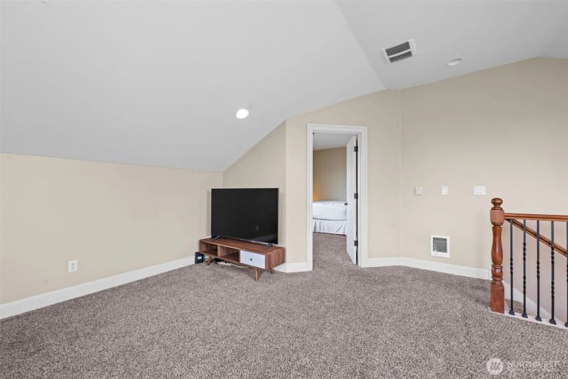 Property photo for 138 28th Street Nw, Long Beach photo 23