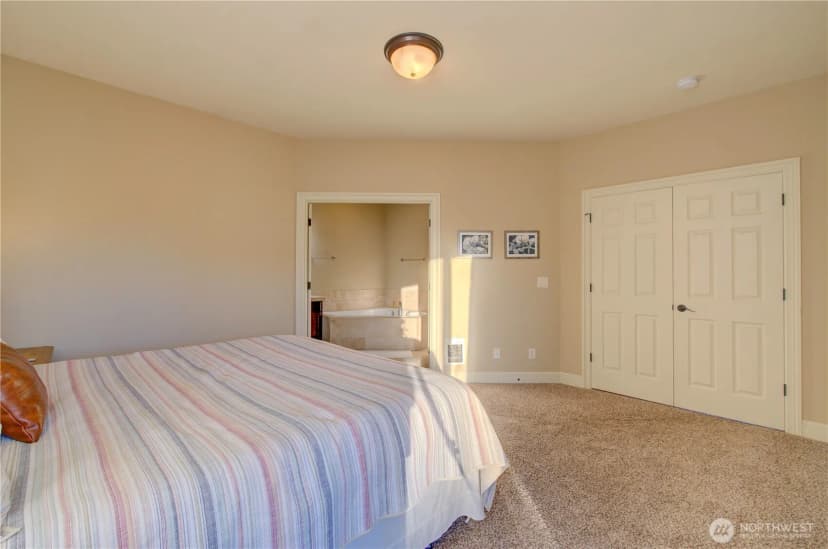 Property photo for 138 28th Street Nw, Long Beach photo 16
