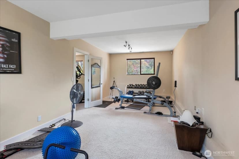 Property photo for 9100 Olympic View Drive, Edmonds photo 28