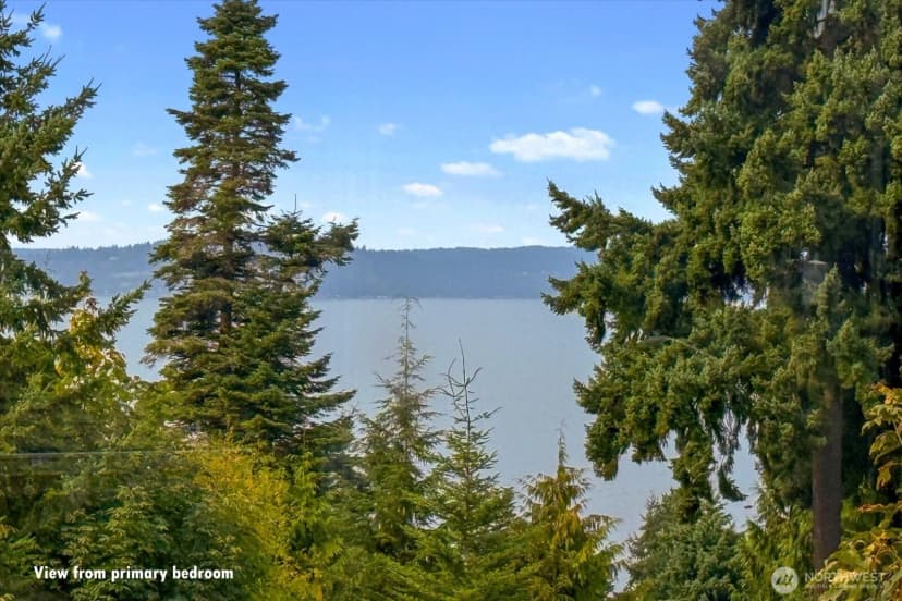 Property photo for 9100 Olympic View Drive, Edmonds photo 18