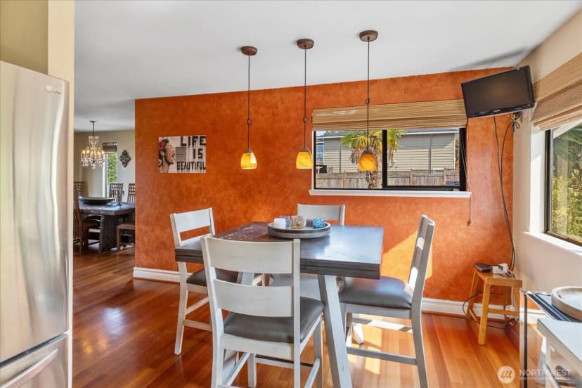 Property photo for 9100 Olympic View Drive, Edmonds photo 14