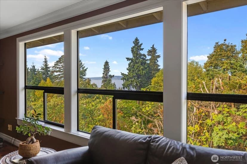 Property photo for 9100 Olympic View Drive, Edmonds photo 6