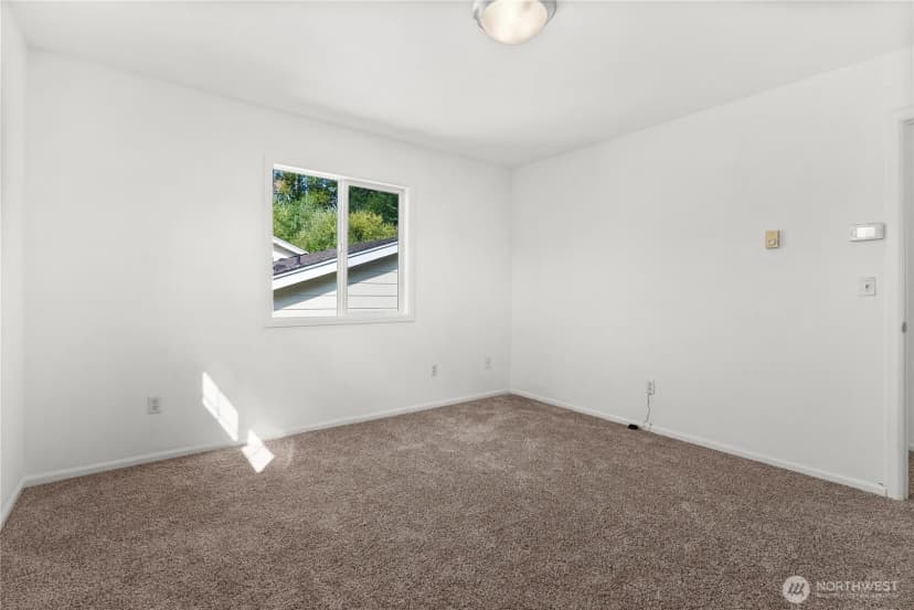 Property photo for 5817 Acclaimation Street E, Fife photo 26
