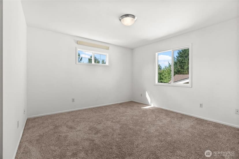 Property photo for 5817 Acclaimation Street E, Fife photo 24