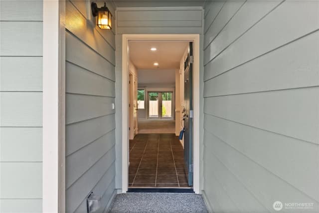 Property photo for 5817 Acclaimation Street E, Fife photo 5