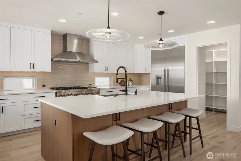 Property photo for 11216 Ne 67th Street #4, Kirkland photo 8