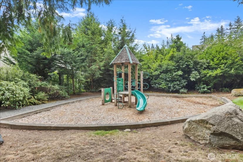 Property photo for 17128 Ne 120th, Redmond photo 39