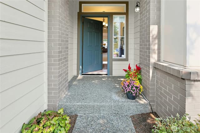 Property photo for 22866 Ne 127th Way, Redmond photo 2