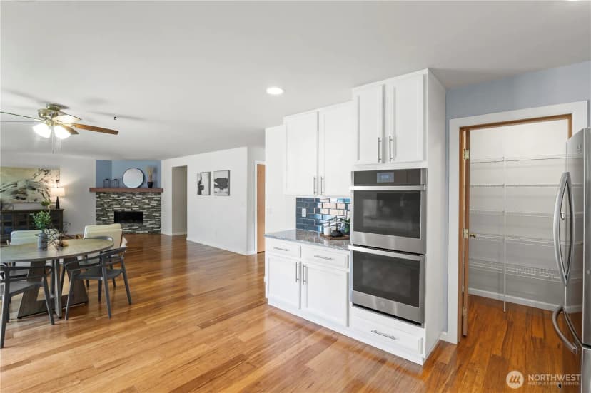 Property photo for 11514 45th Avenue Se, Everett photo 12