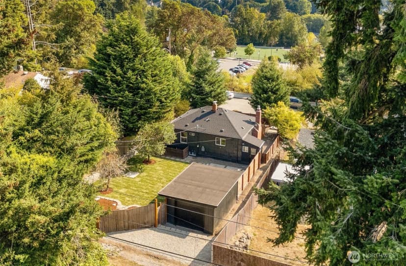 Property photo for 7927 27th Avenue Sw, Seattle photo 28