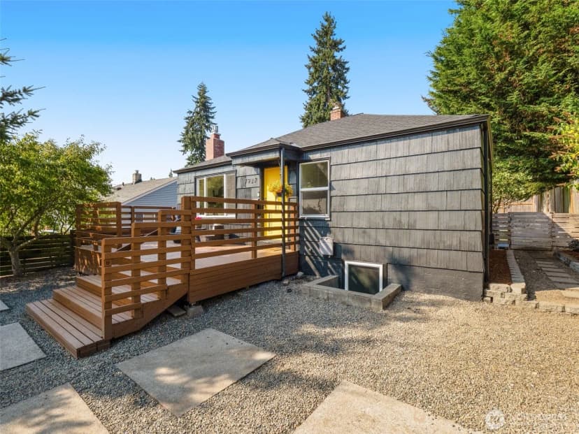 Property photo for 7927 27th Avenue Sw, Seattle