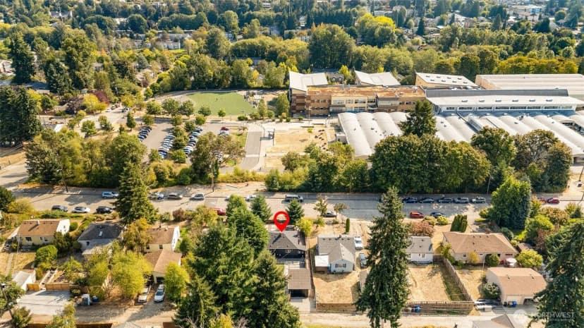 Property photo for 7927 27th Avenue Sw, Seattle photo 30