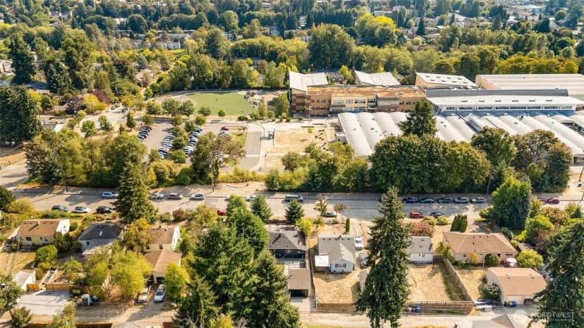 Property photo for 7927 27th Avenue Sw, Seattle photo 31