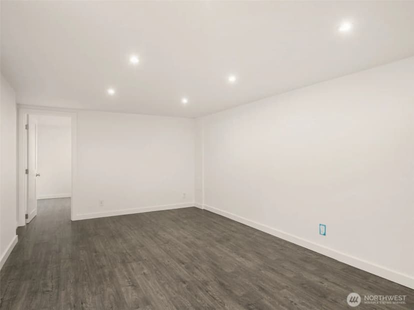 Property photo for 7927 27th Avenue Sw, Seattle photo 19