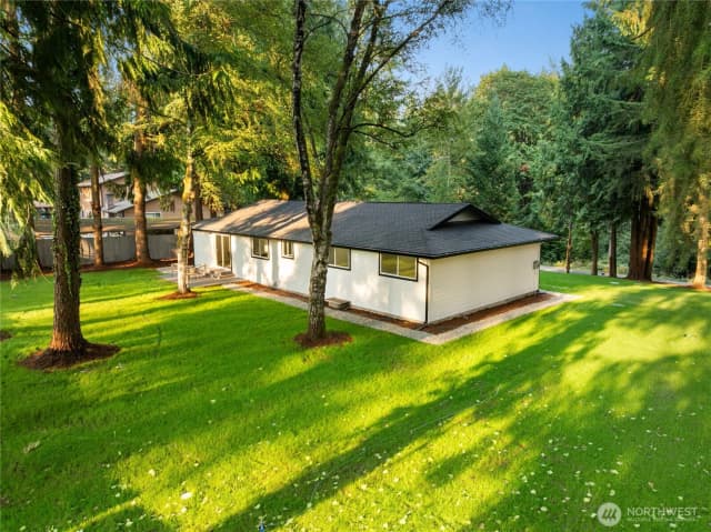 Property photo for 14057 177th Avenue Se, Renton photo 3